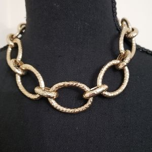 🔥🧚‍♀️💫Statement Necklace Gold tone🔥🧚‍♀️